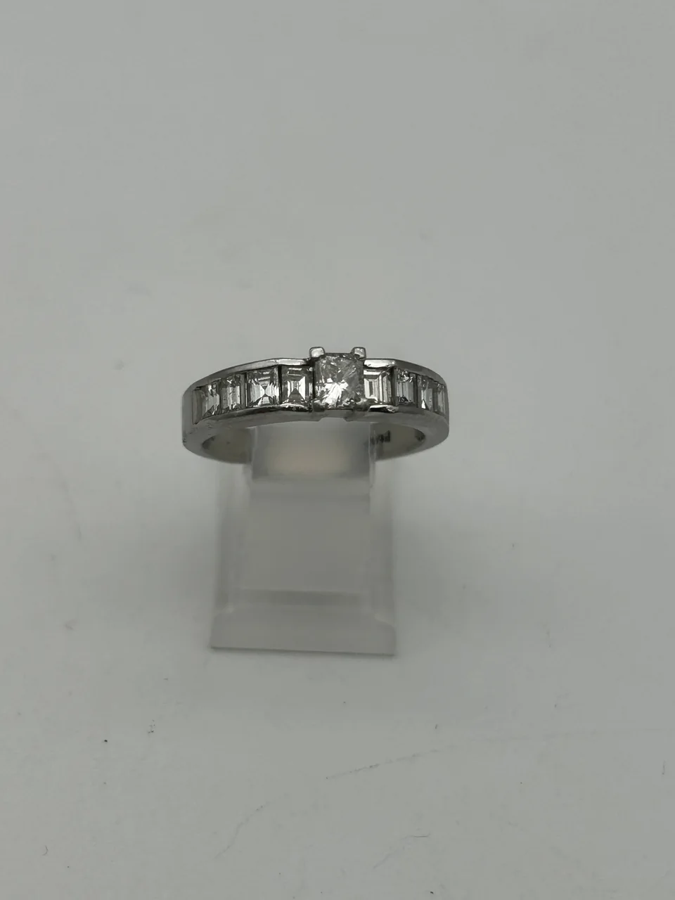 PT900 DIAMOND RING FD1.00CT 4.6G view 3