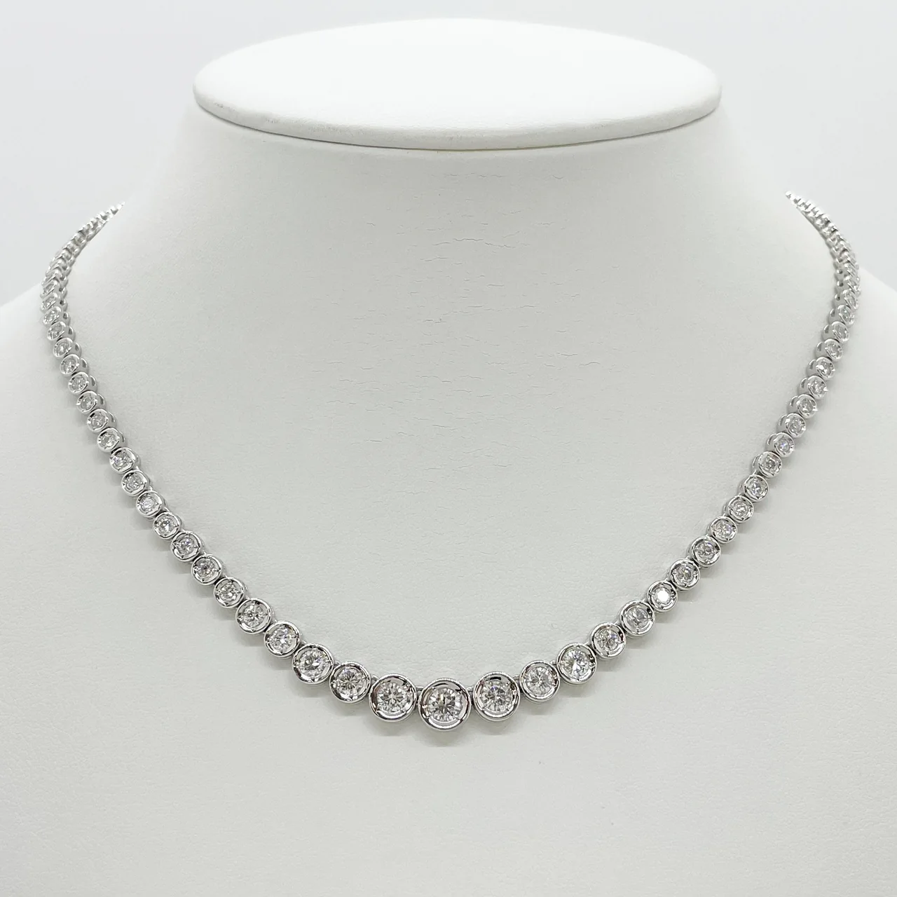 PT850 DIAMOND NECKLACE FD5.00CTS 31.1G