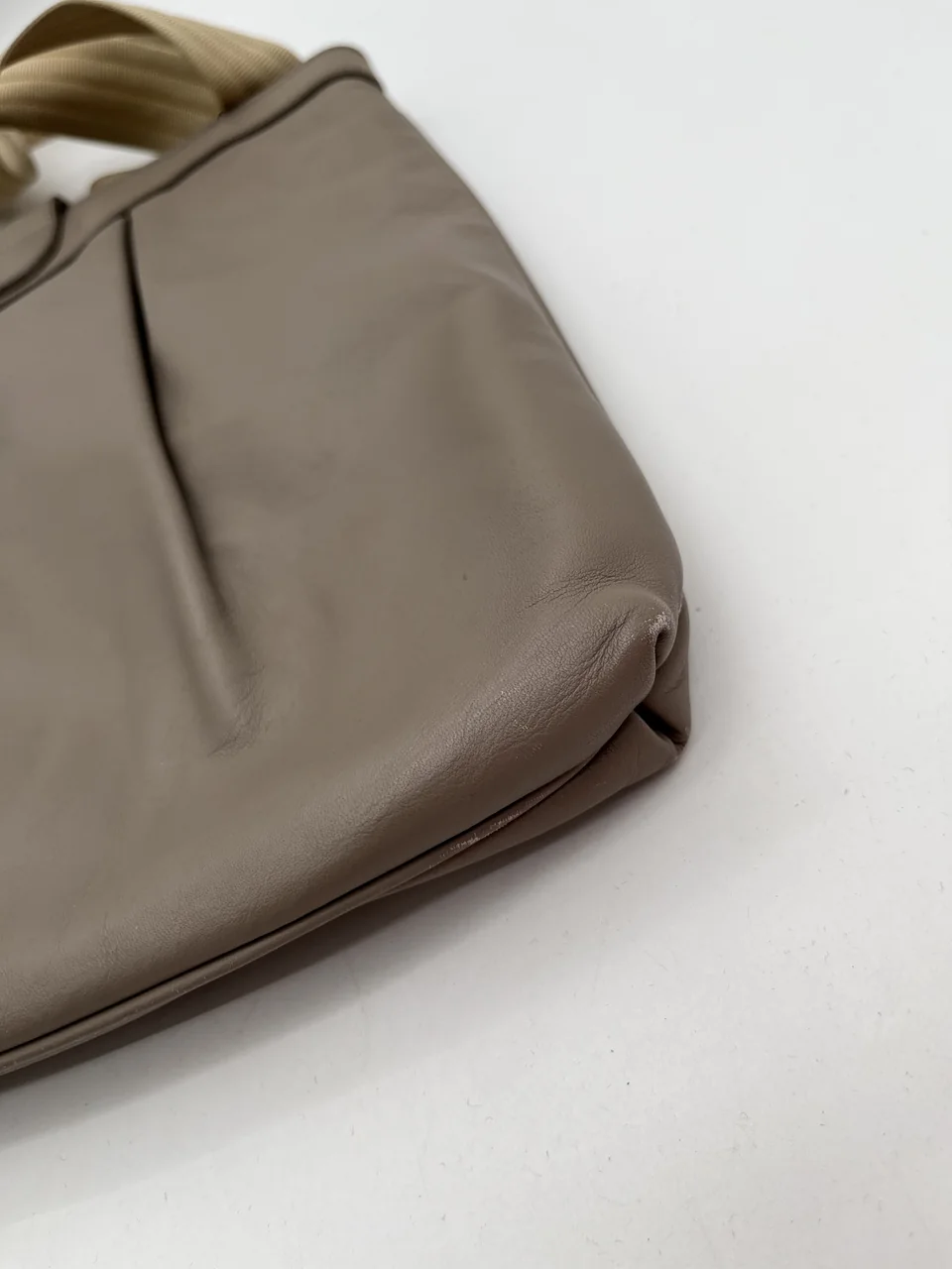 SALVATORE FERRAGAMO SHOULDER BAG view 7