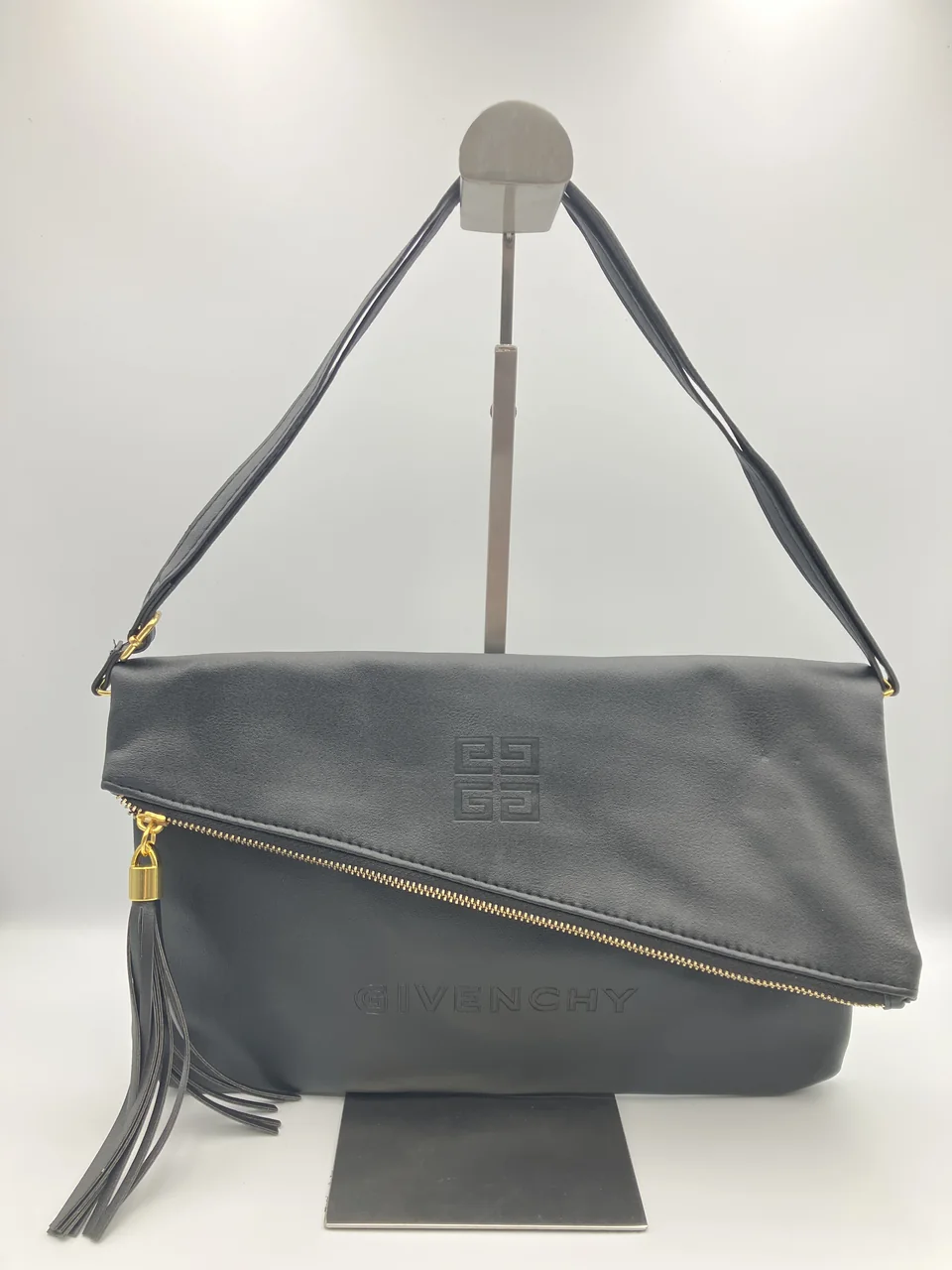 GIVENCHY SHOULDER BAG (BLACK)