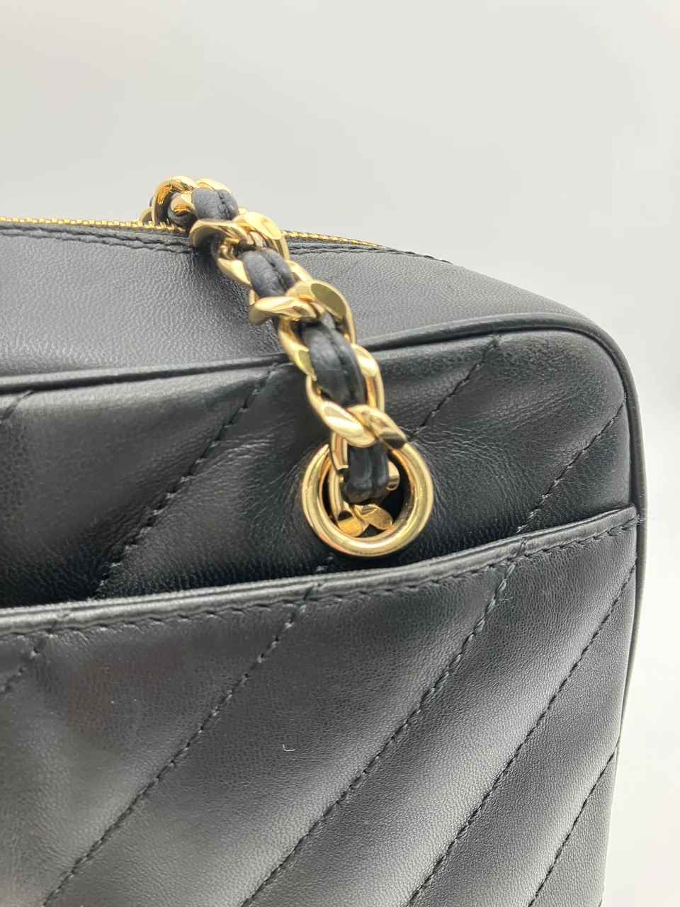 CHANEL V-STITCH CHAIN SHOULDER BAG view 16