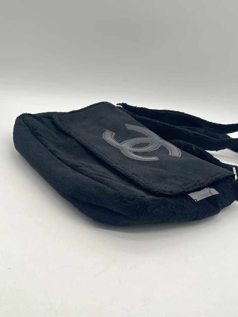 CHANEL SHOULDER BAG view 4