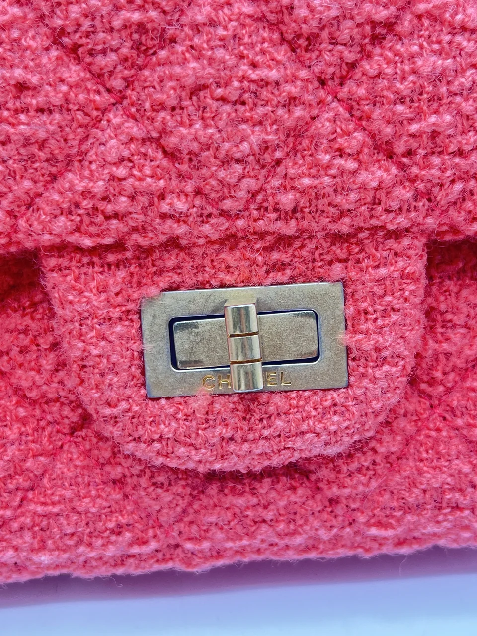 CHANEL TWEED 2.55 view 7