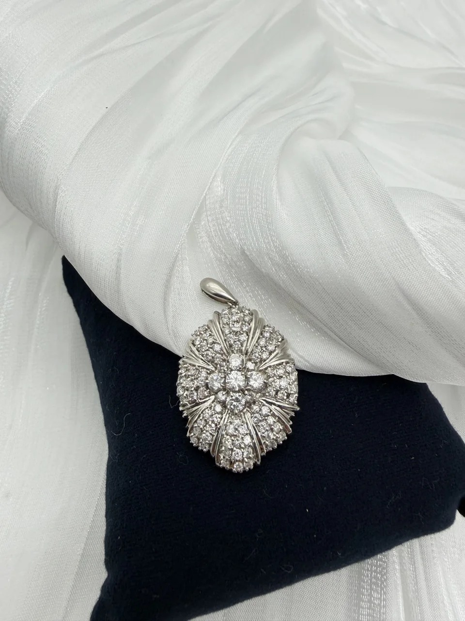 PT900 DIAMOND PENDANT D2.00CTS 10.84G view 6