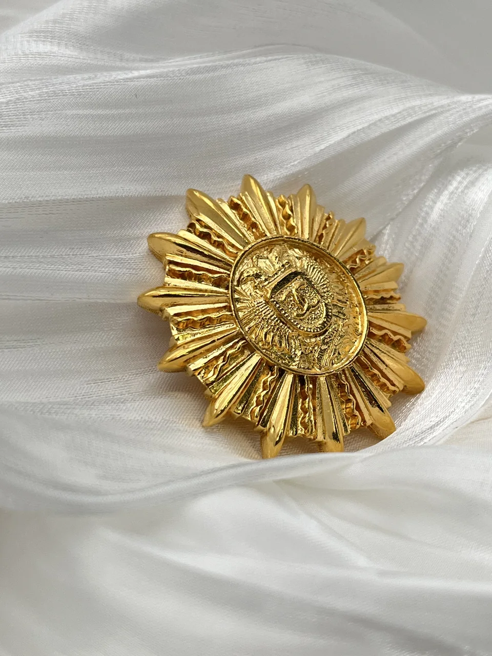 CHANEL BROOCH hover