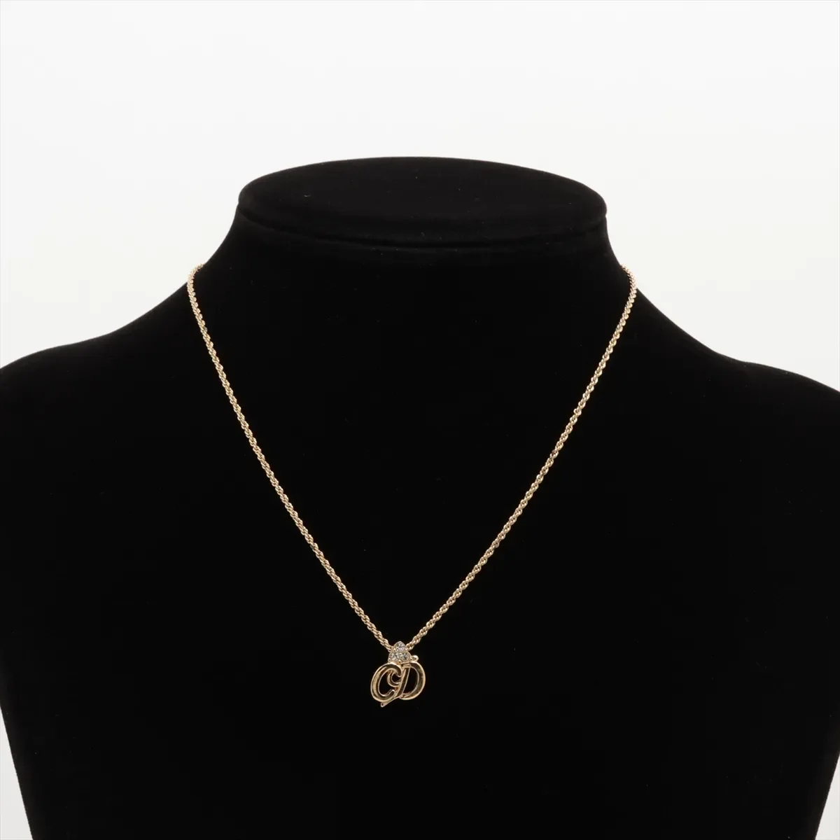 DIOR CD LOGO NECKLACE hover