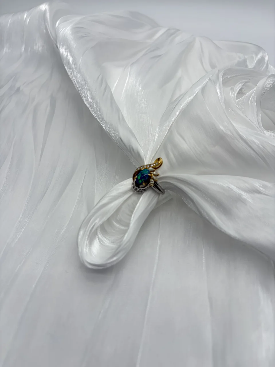 PT900/K18 OPAL RING OP1.90CTS FD0.75CT 11.7G