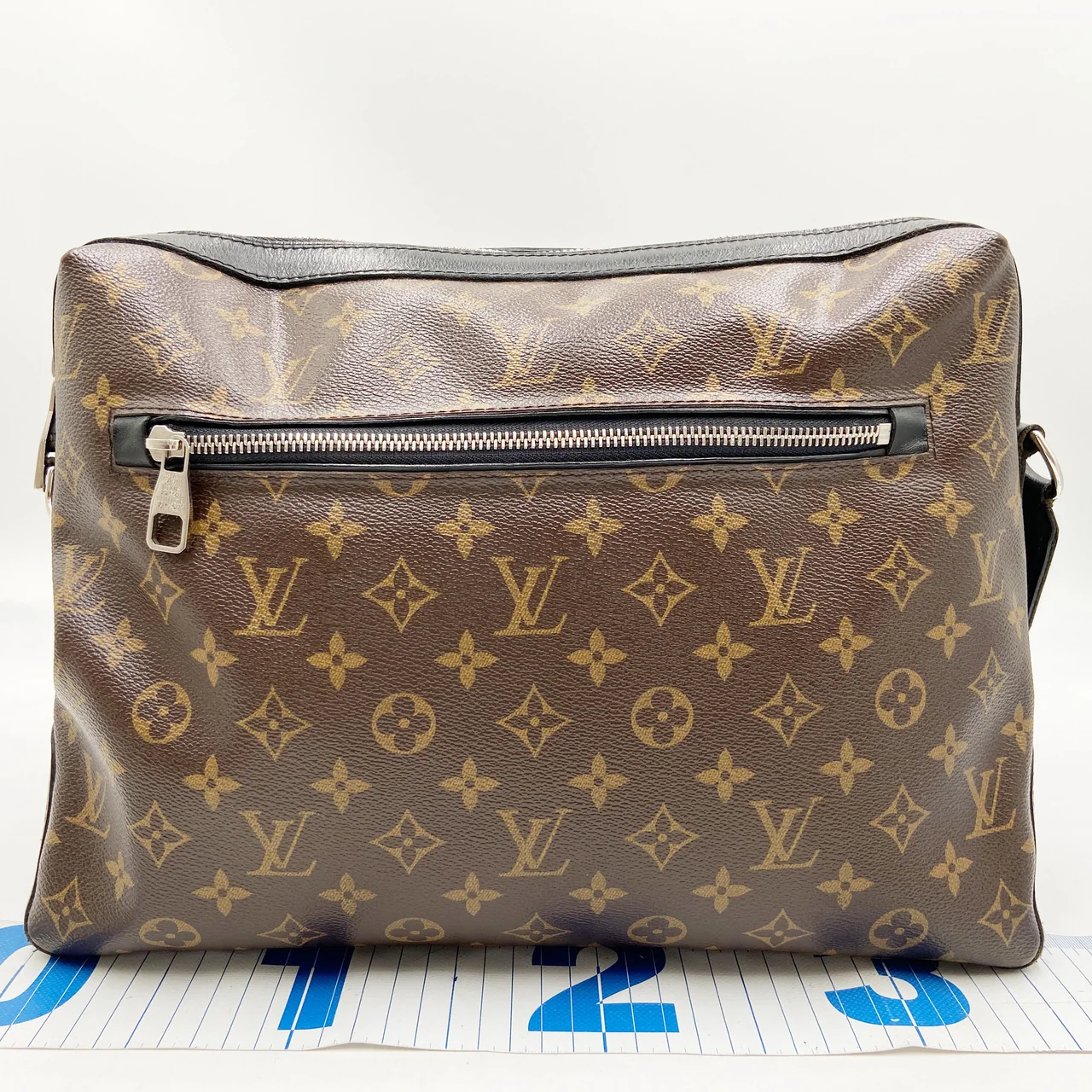 LV MCARTHUR TORRES hover