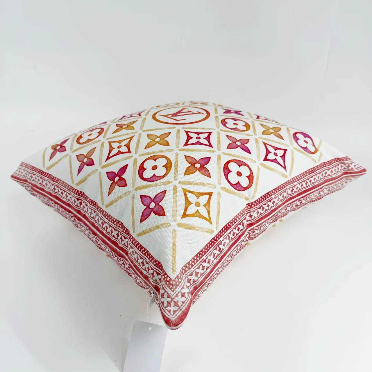 LV CUSHION view 4