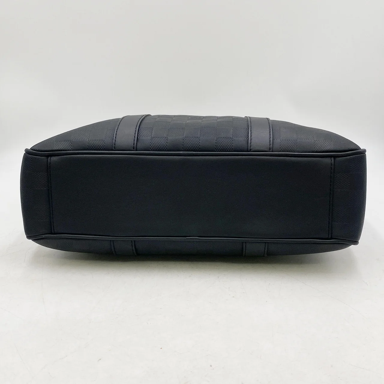 LV DAMIER INFINI TADAO PM view 12