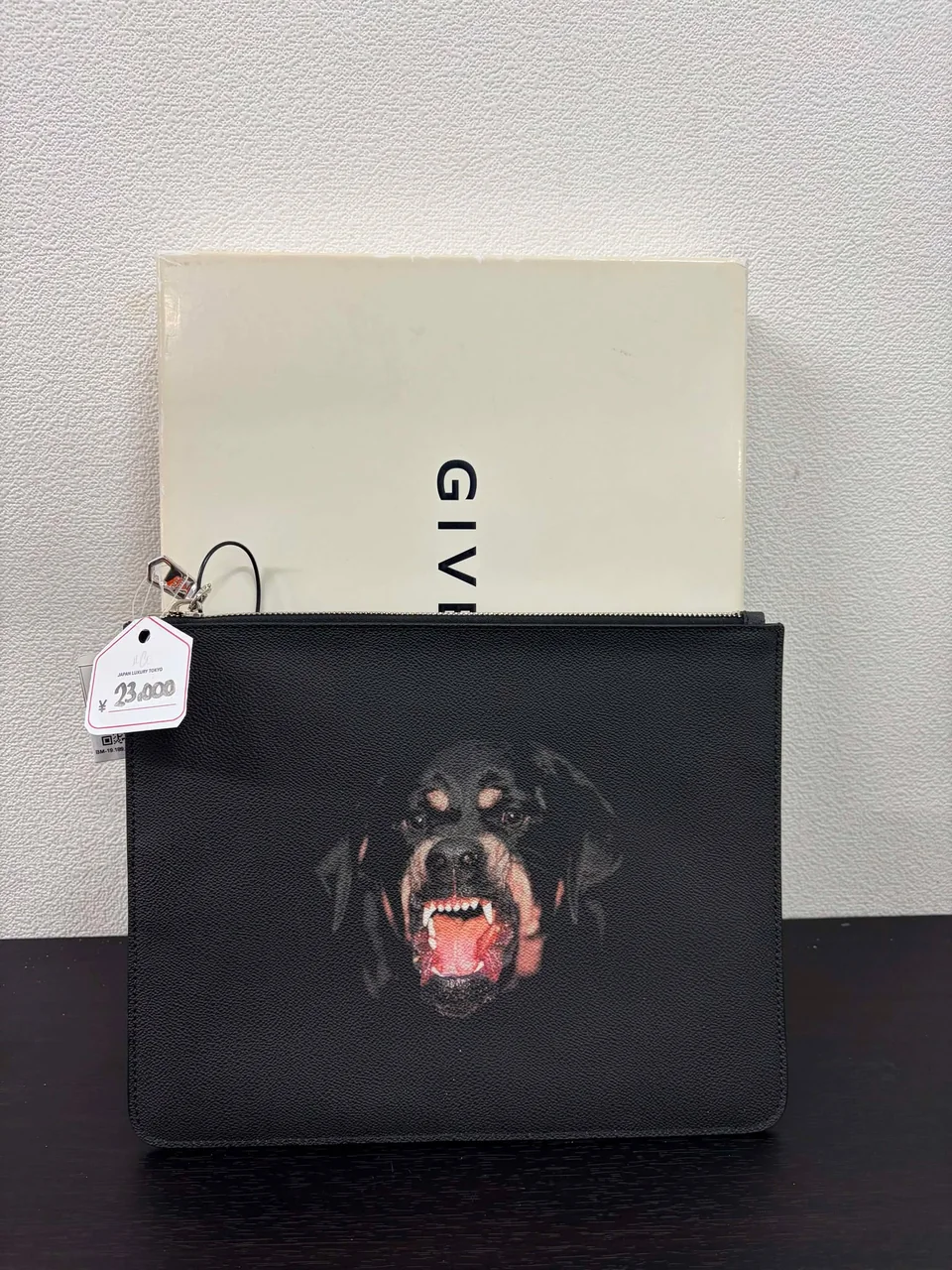 GIVENCHY CLUTCH BAG (BLACK) view 8