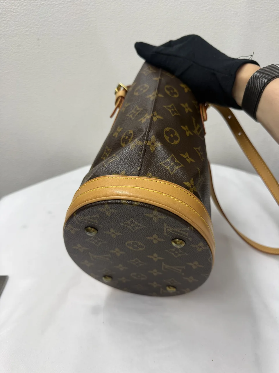 LV BUCKET view 5