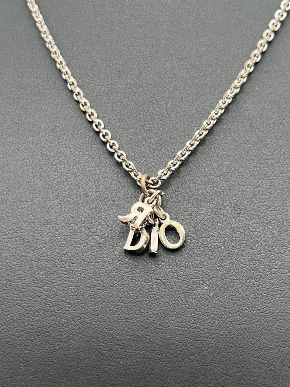 DIOR NECKLACE view 3