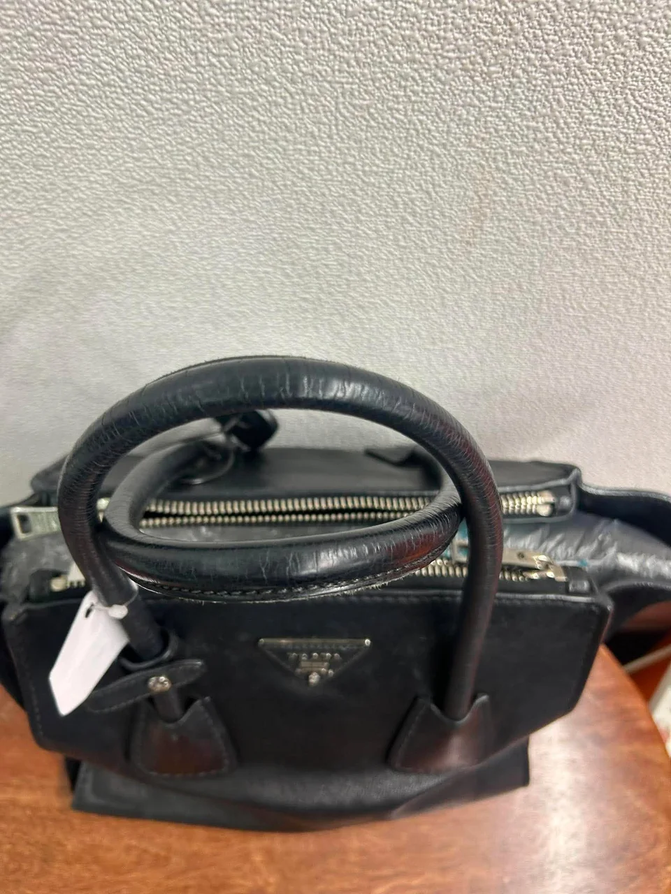 PRADA TRIANGLE LOGO (BLACK) photo 4