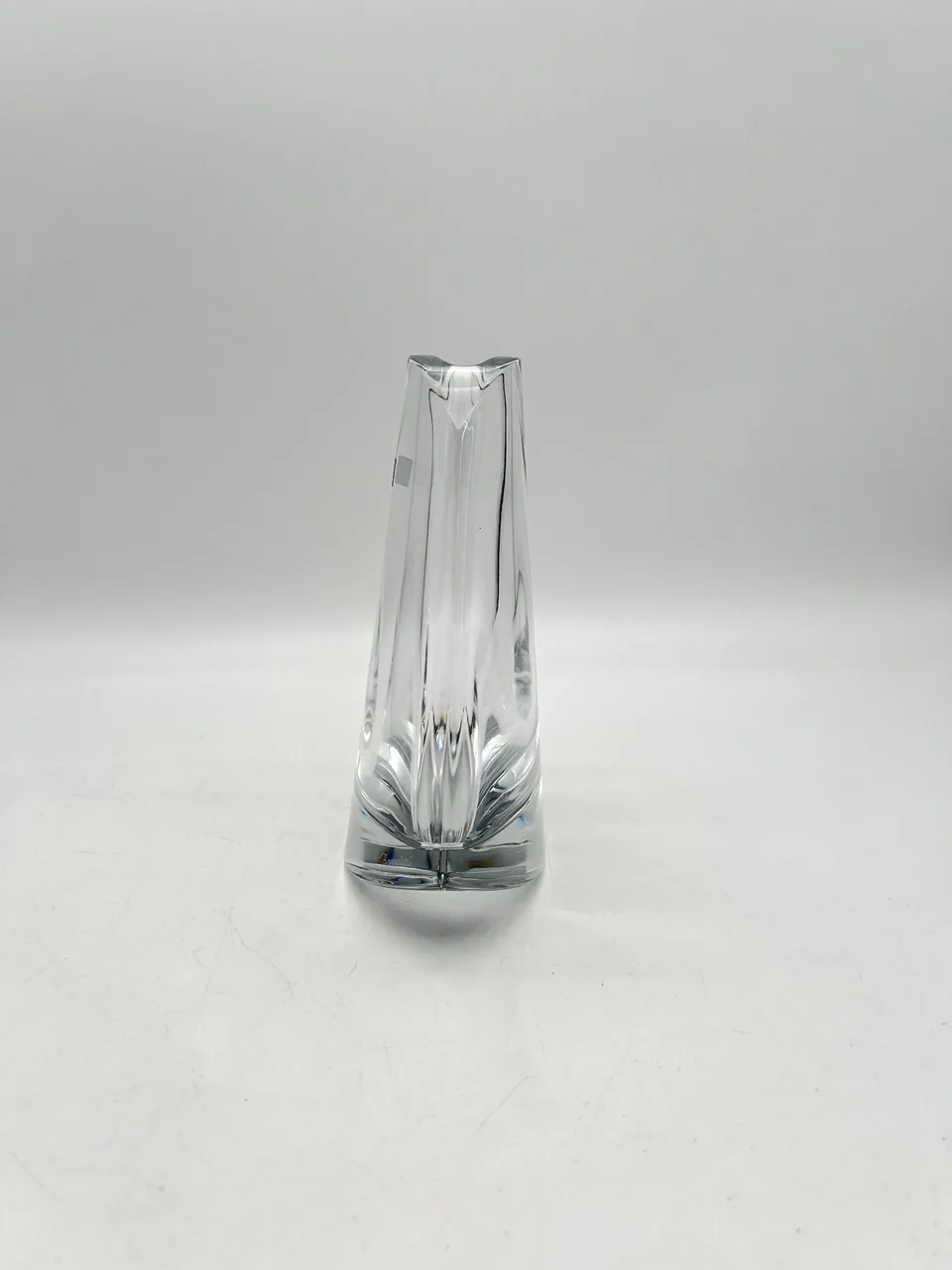 BACCARAT VASE view 5