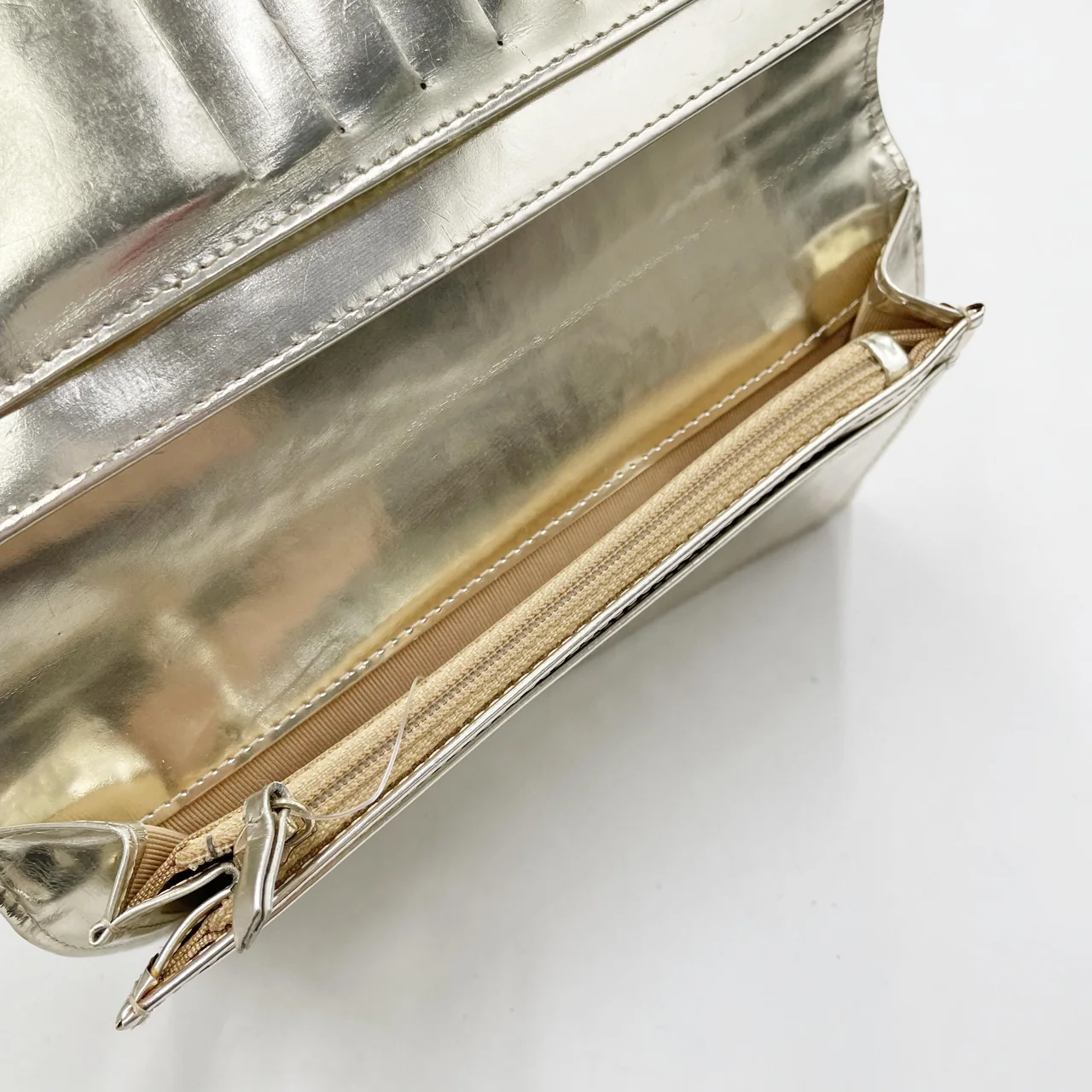 CHANEL BIFOLD WALLET (11 SERIAL CODE) view 8