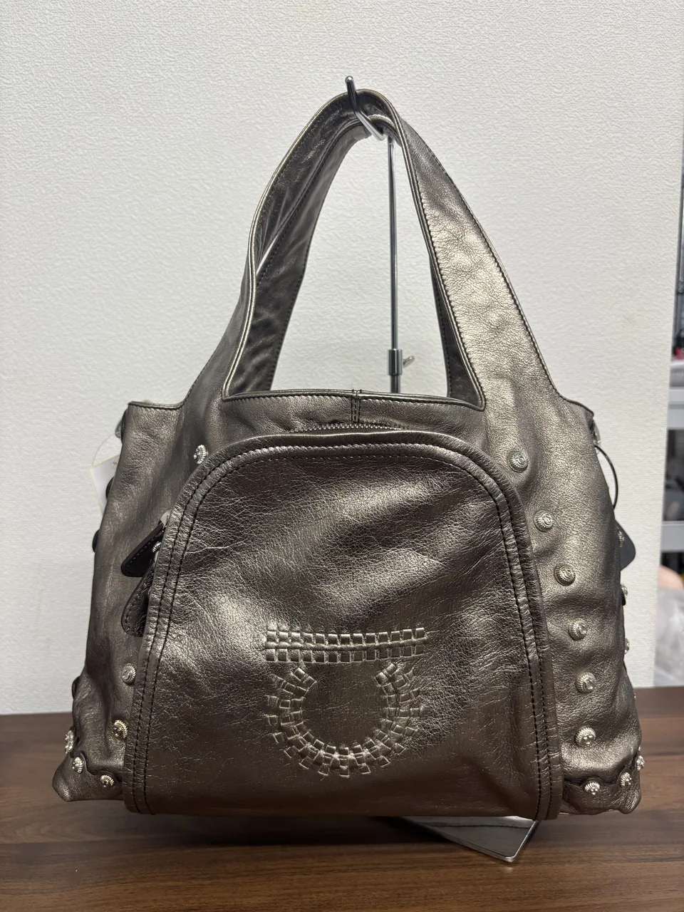 SALVATORE FERRAGAMO GANCINI TWO-WAY HANDBAG hover