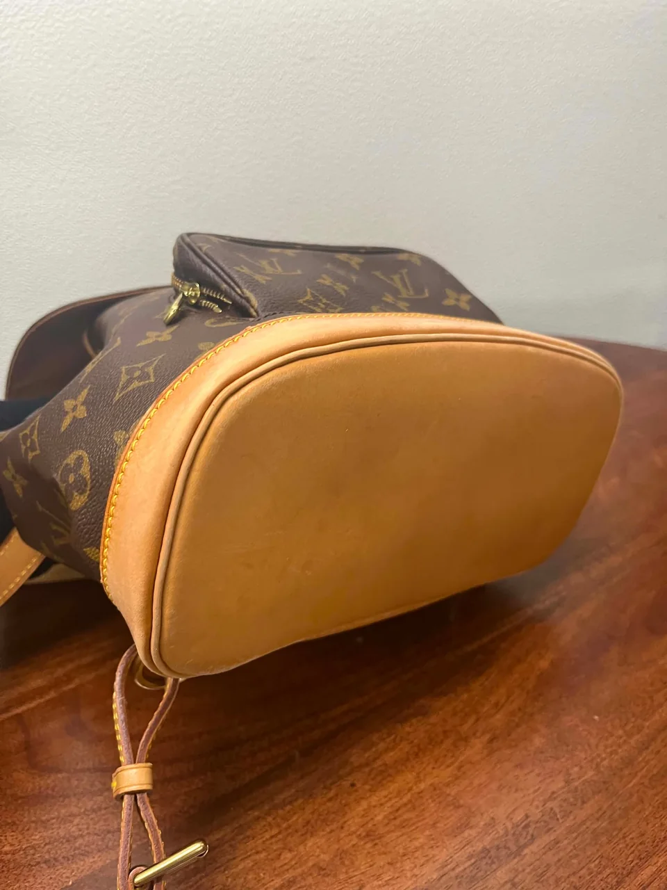 LV MONOGRAM MONTSOURIS MM view 6