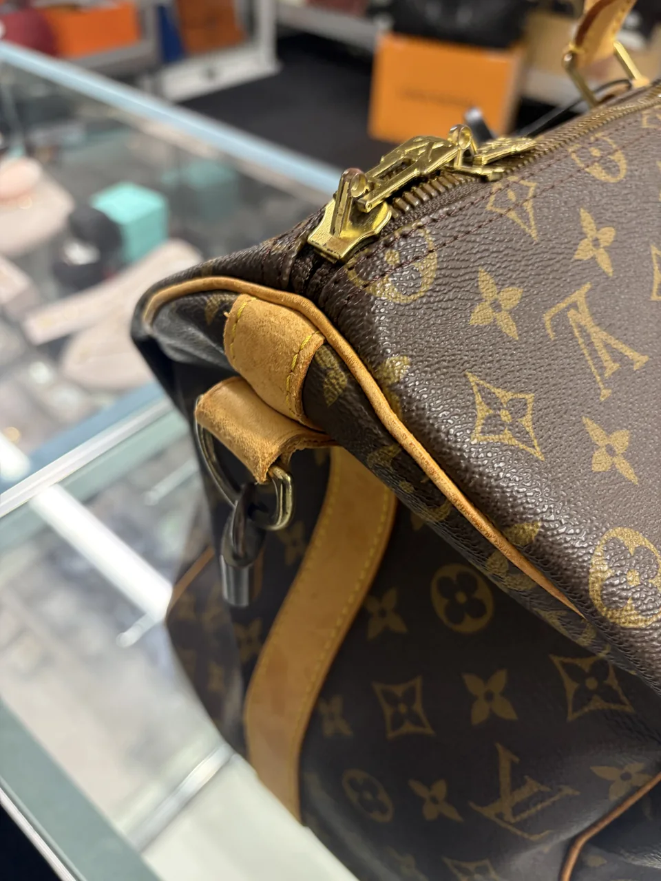 LV KEEPALL BANDOULIERE 50 photo 13