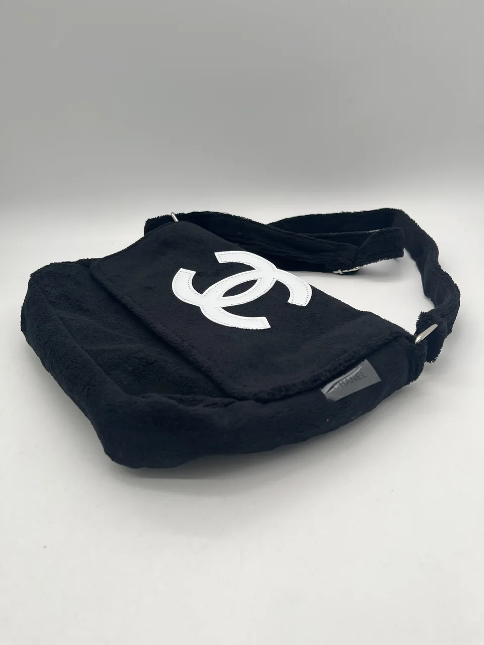 CHANEL SHOULDER BAG view 5