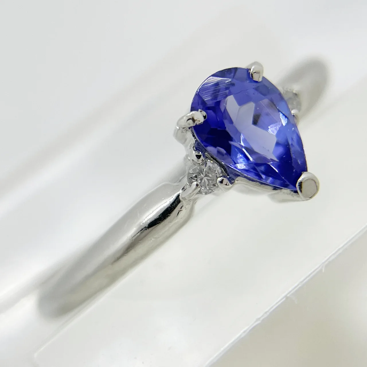 PT900 COLORED STONE RING DFD0.03CT 2.1G hover