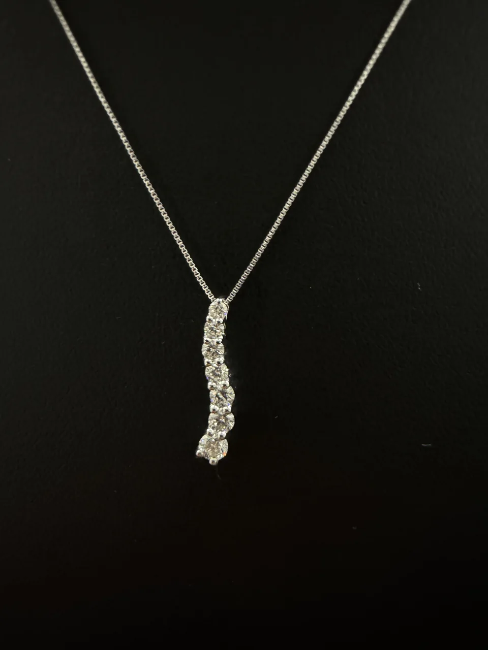 K18WG DIAMOND NECKLACE FD0.50CT 2.78G