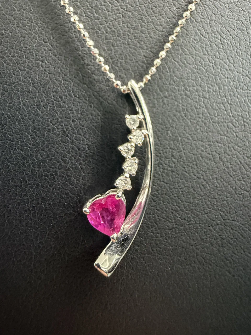 K18WG RUBY NECKLACE R0.44CT FD0.09CT 3.0G hover