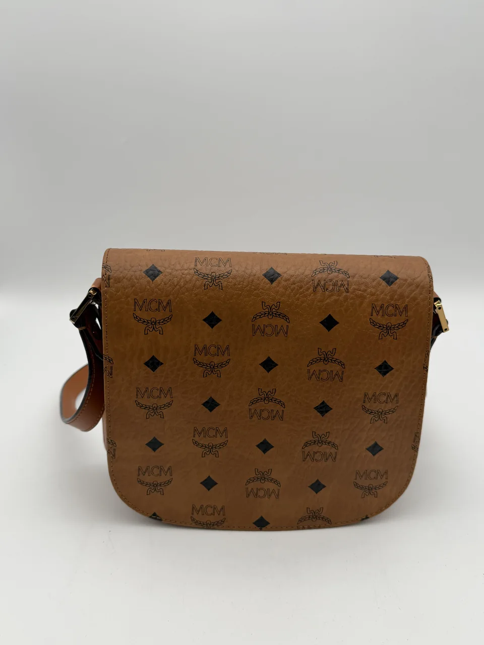 MCM VICETOS PATRICIA FLAP SHOULDER BAG view 5