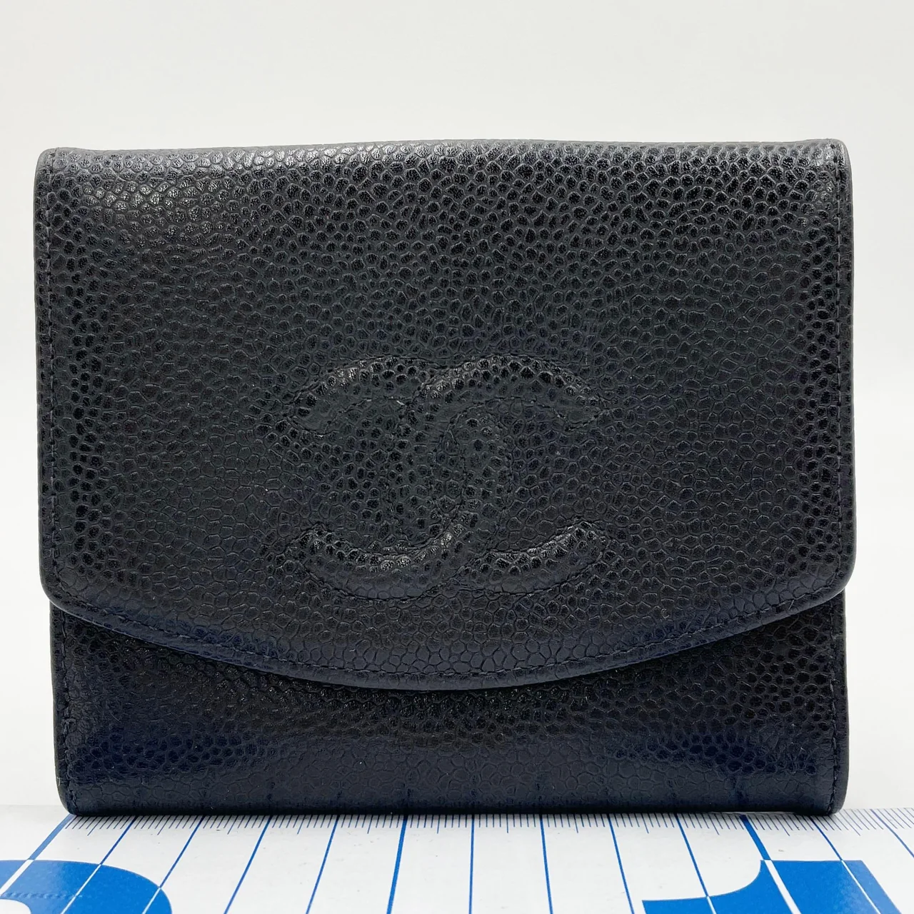 CHANEL CAVIAR BIFOLD WALLET (5 SERIAL CODE)