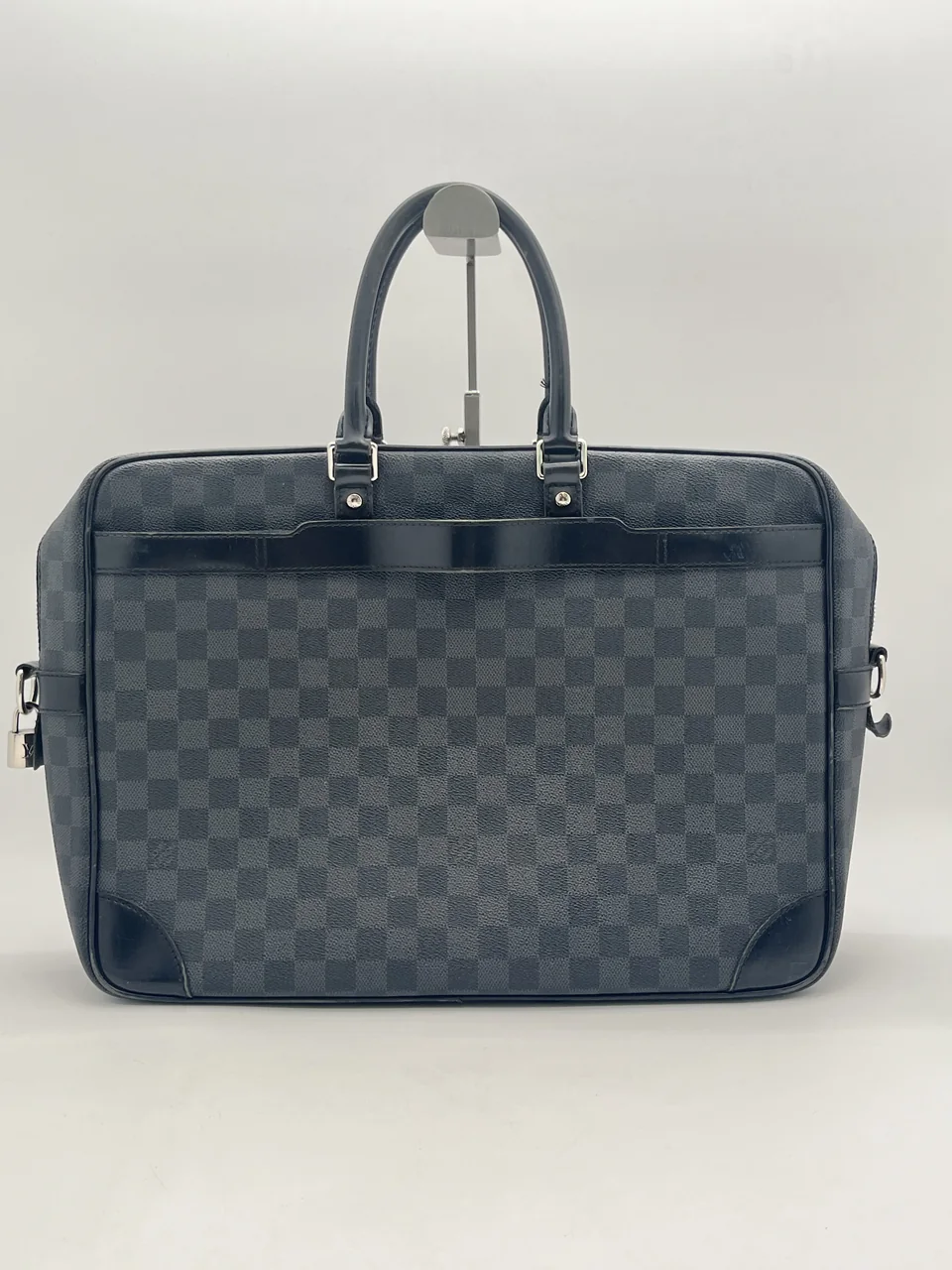 LV PORTE DOCUMENT VOYAGER GM hover