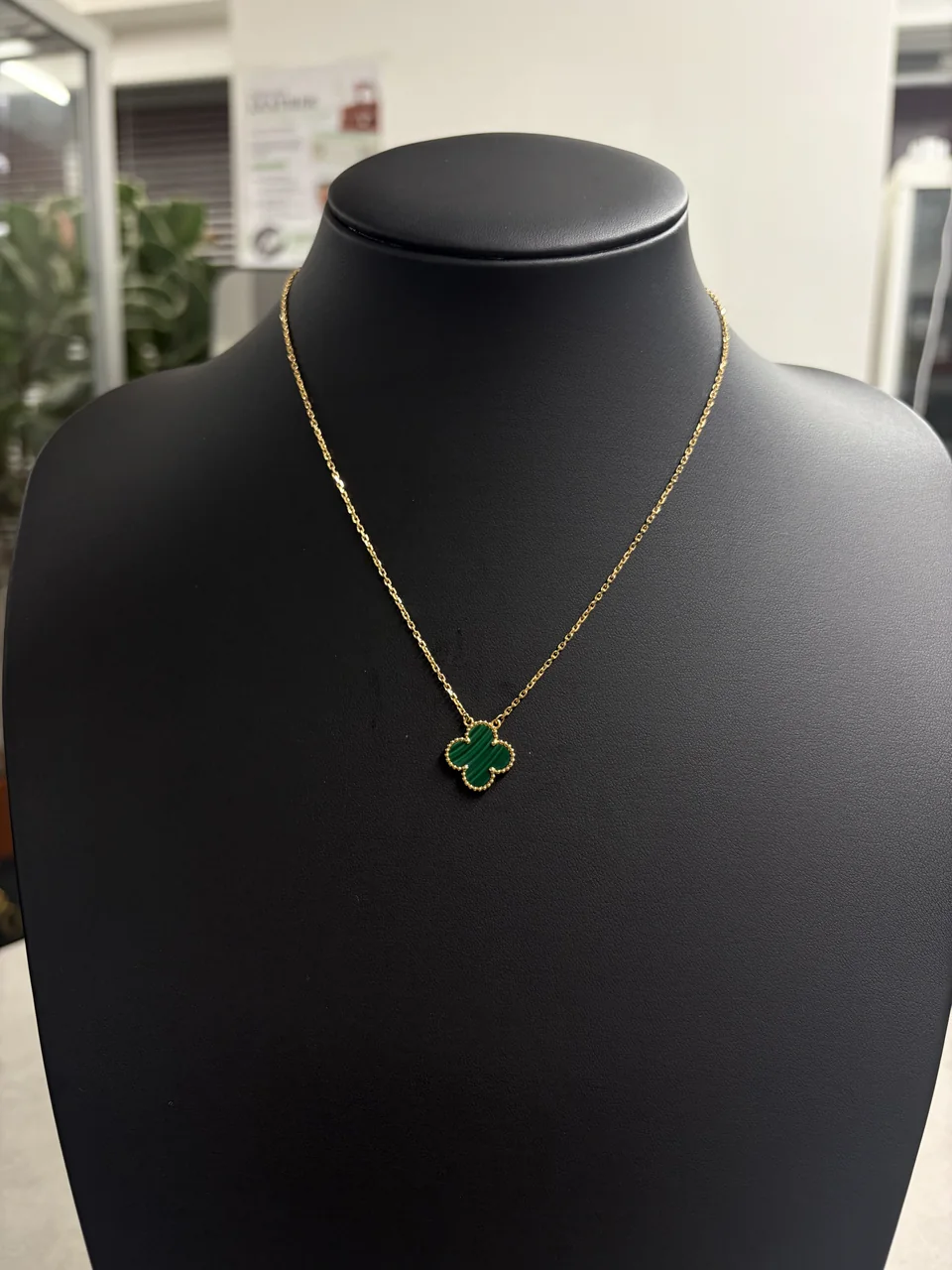 AU750 VCA VINTAGE ALHAMBRA NECKLACE 5.4G