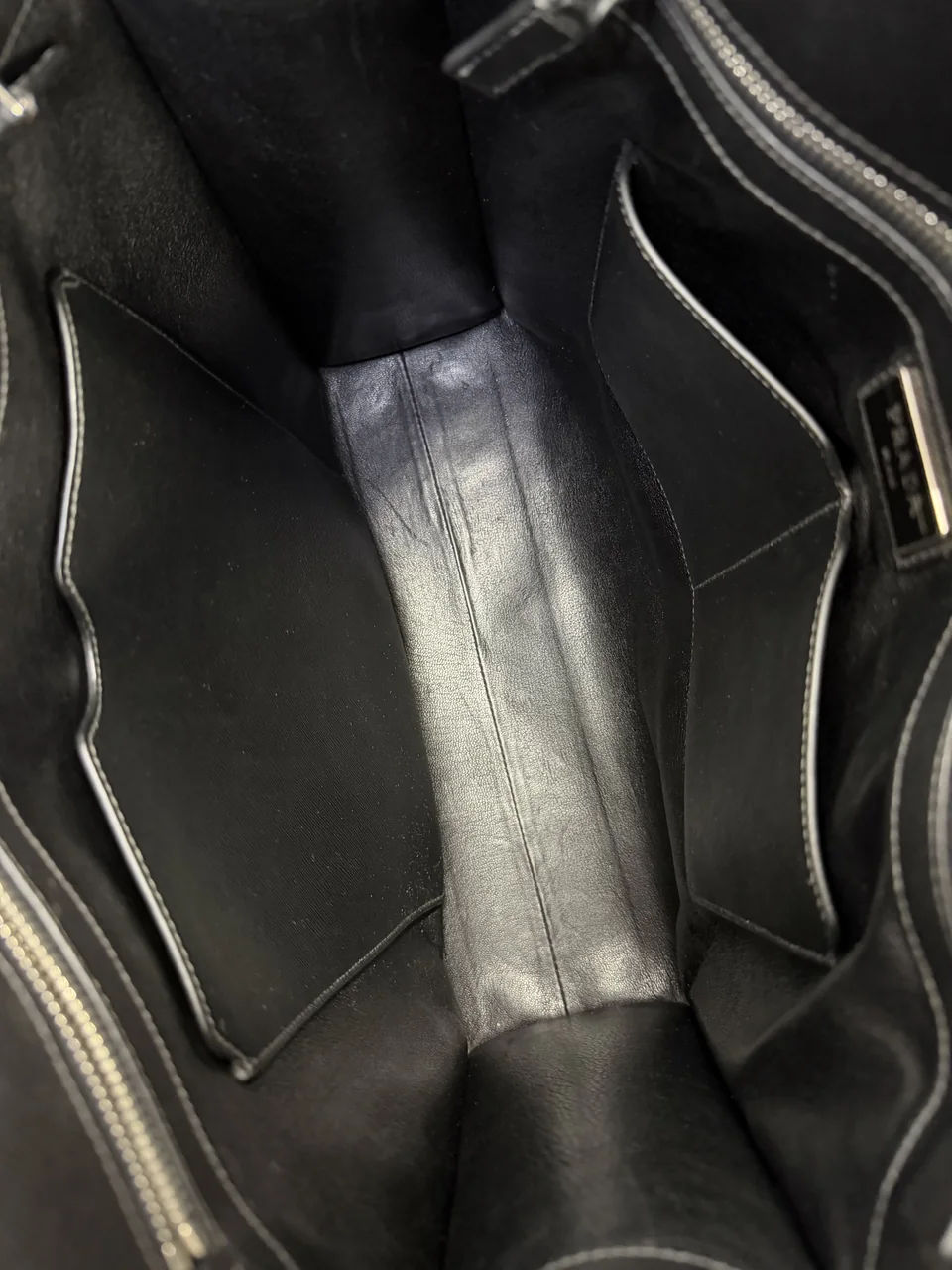 PRADA SAFFIANO TOTE BAG (BLACK) view 10