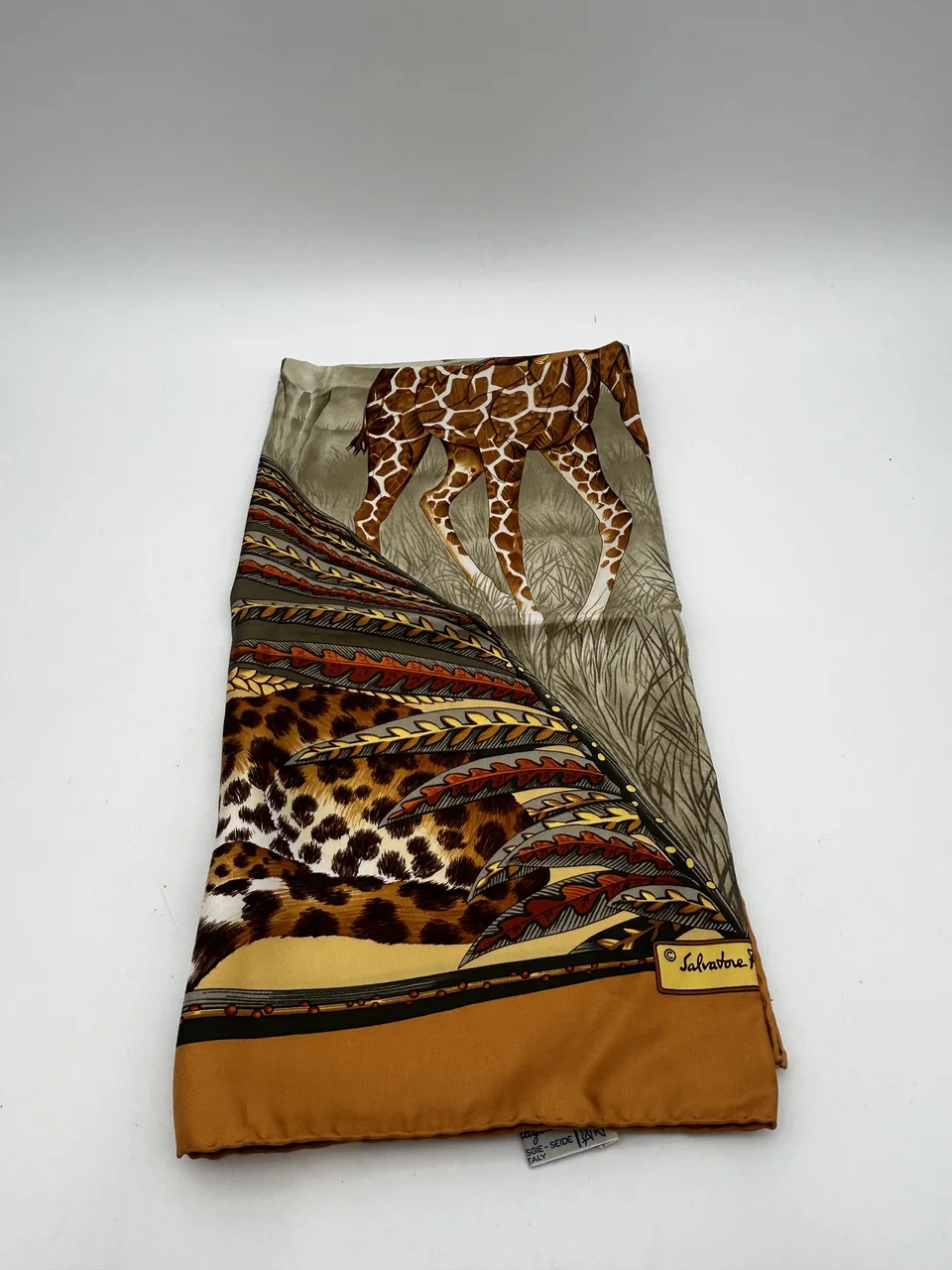 SALVATORE FERAGAMO SCARF