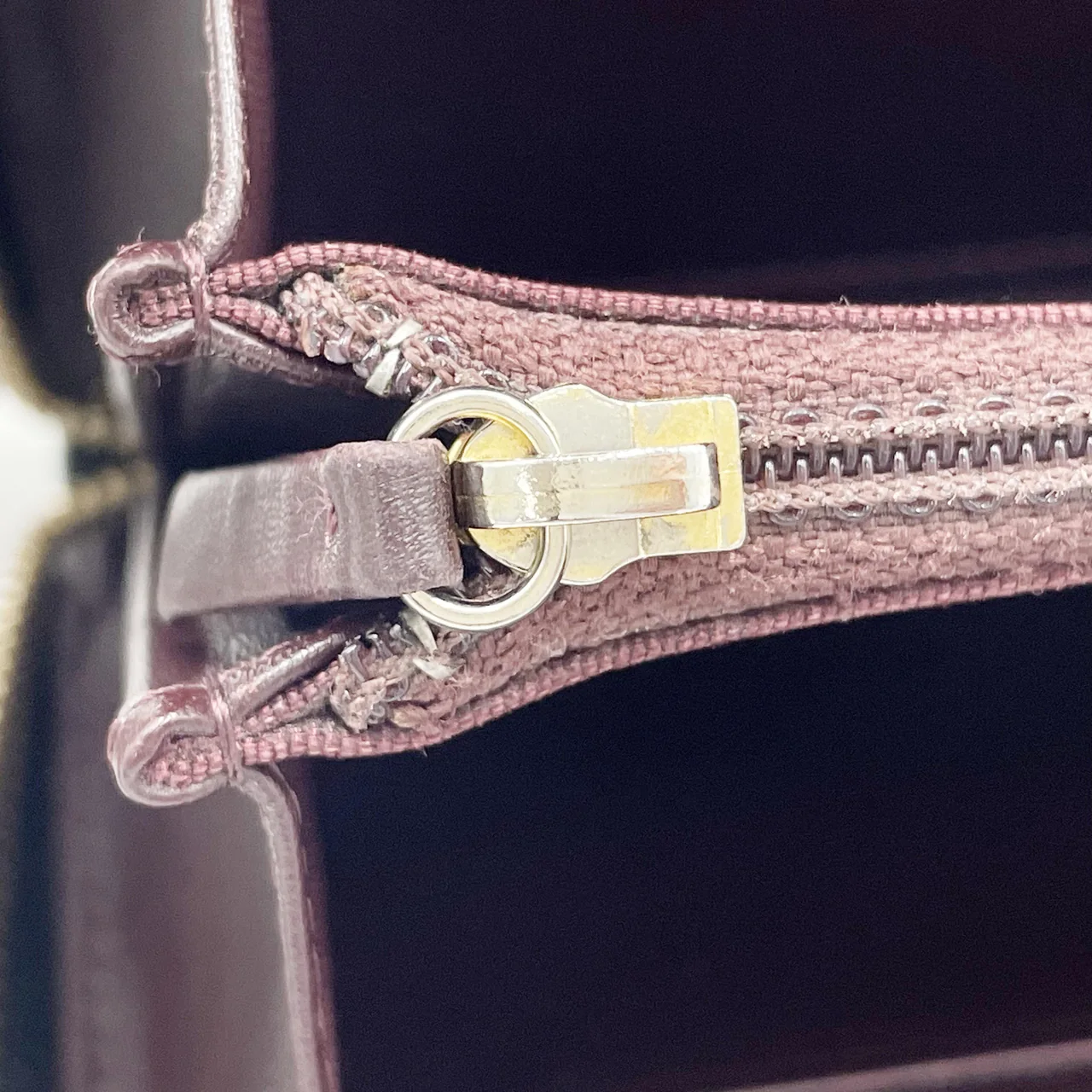 CHANEL CAVIAR ROUND FASTENER LONG WALLET (19 SERIAL CODE) view 9