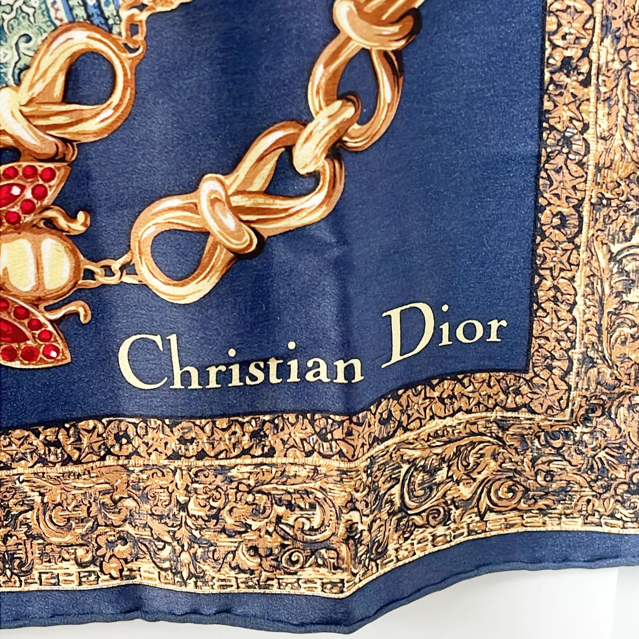 DIOR SCARF hover