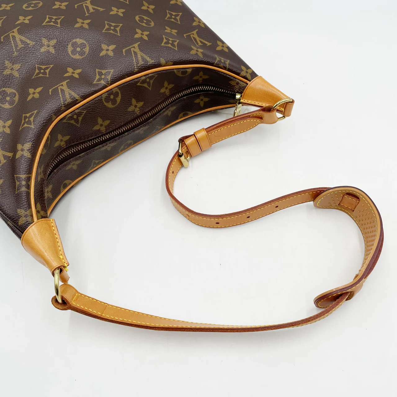 LV MONOGRAM BOLOGNE 30 view 6