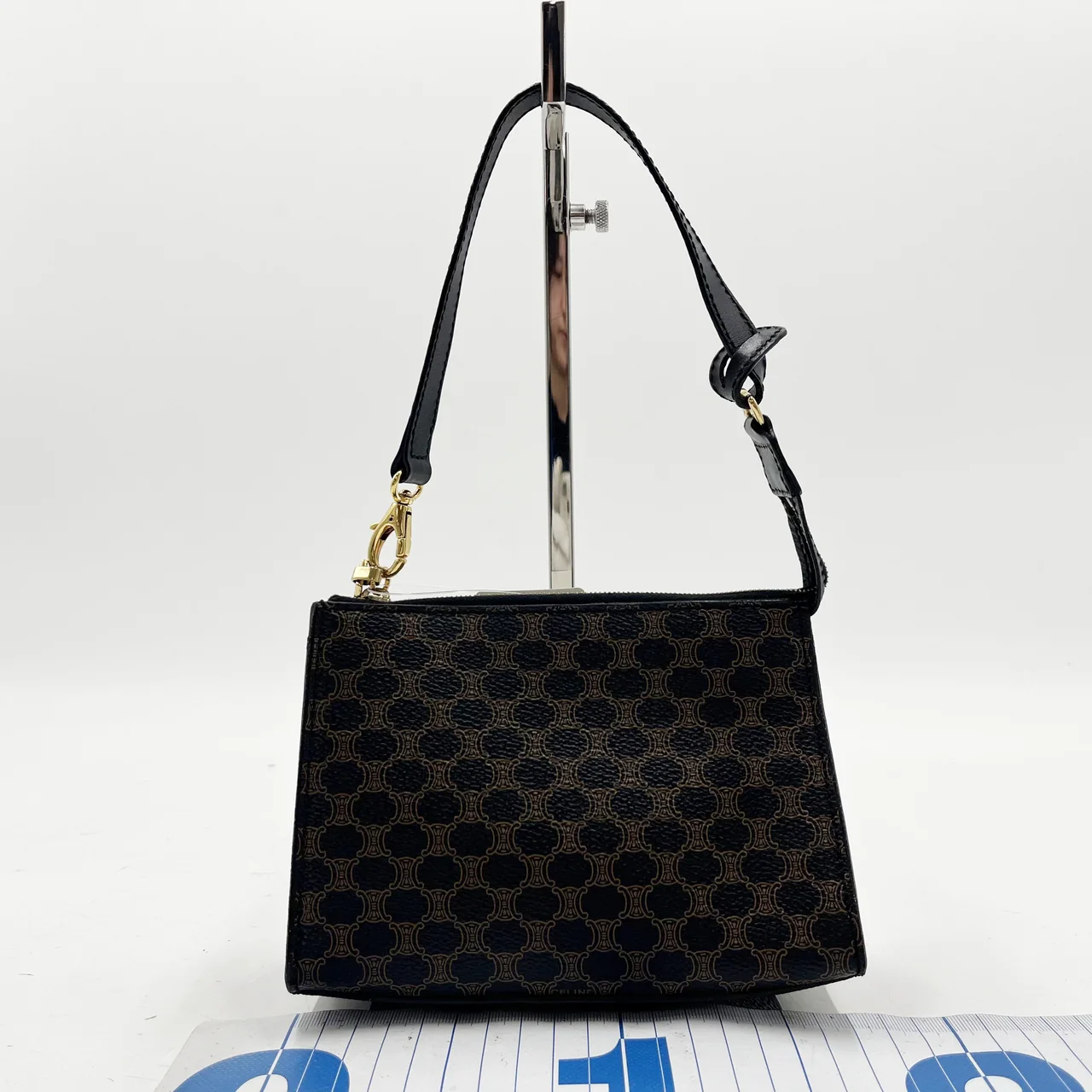 CELINE POUCH