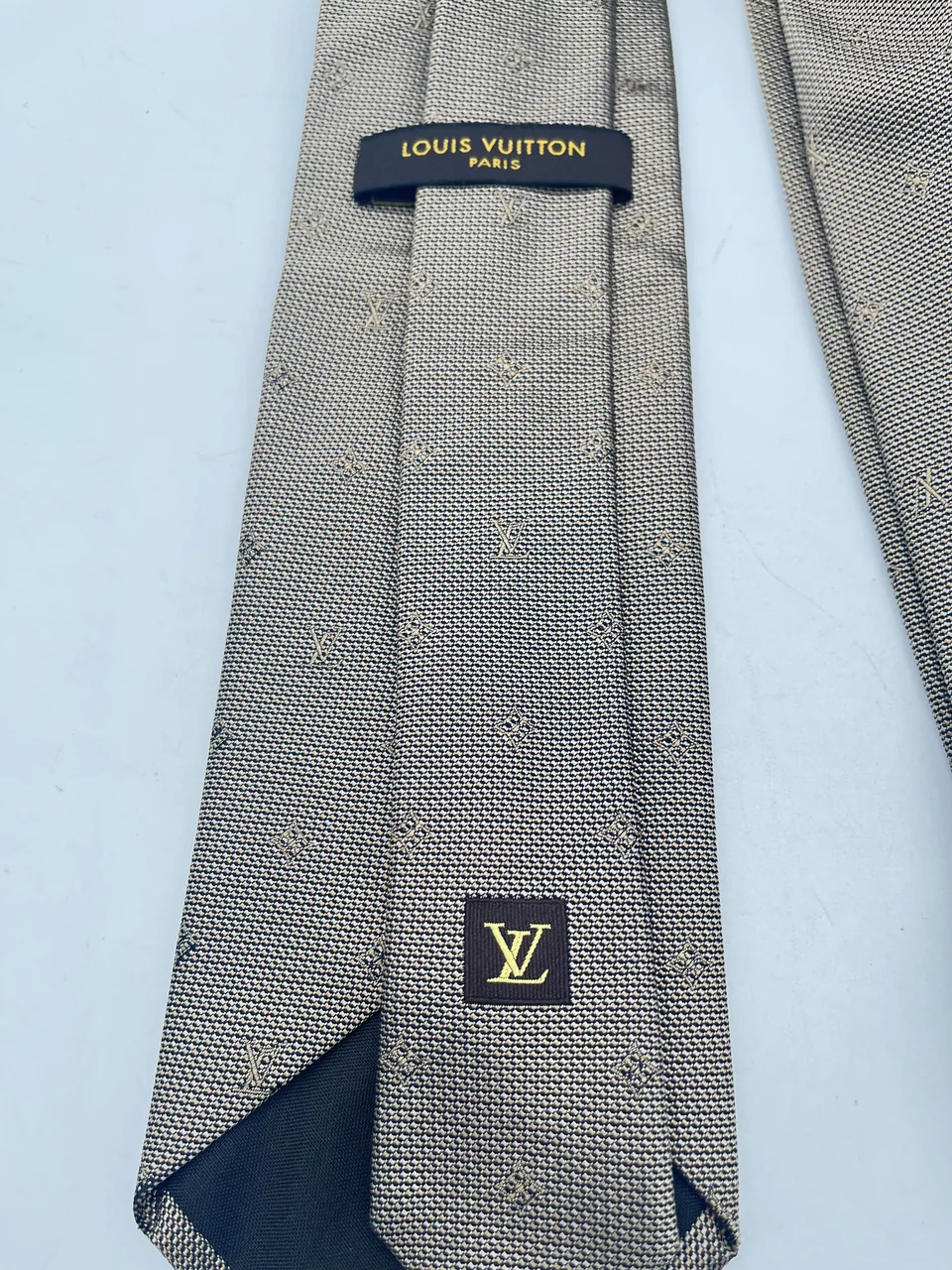 LOUIS VUITTON NECKTIE BROWN photo 3