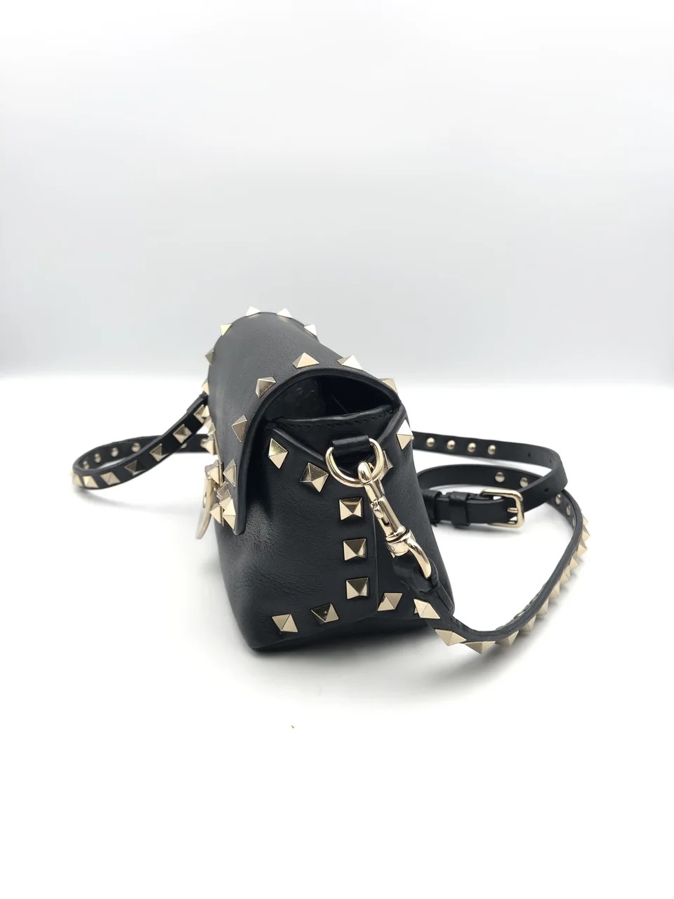 VALENTINO GARAVANI ROCKSTUD SHOULDER BAG view 4