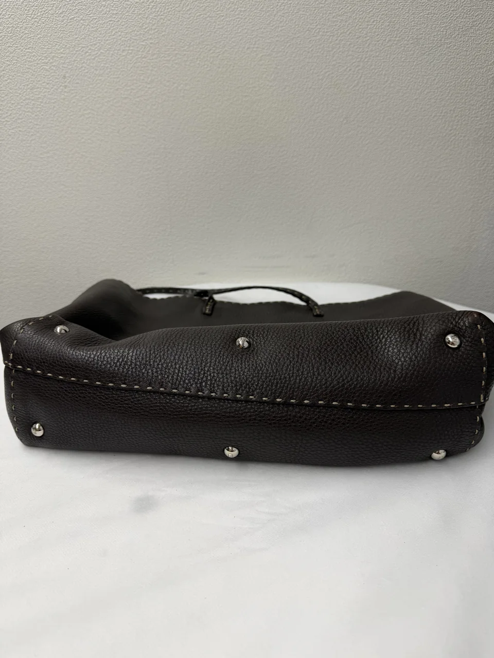 FENDI TOTE BAG (BROWN) view 4