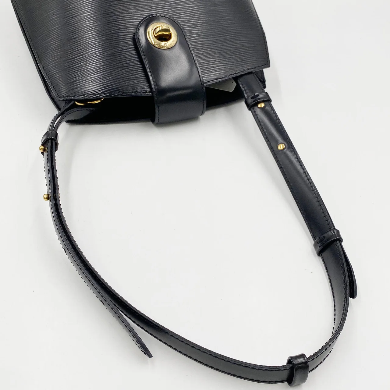 LV EPI CLUNY (BLACK) photo 14