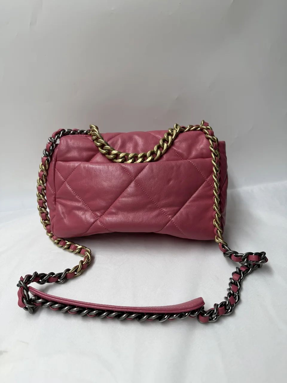 CHANEL LAMB SKIN 19 CHAIN SHOULDER BAG hover