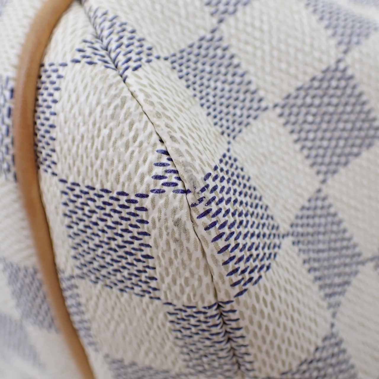 LV AZURE TOTALLY PM view 4