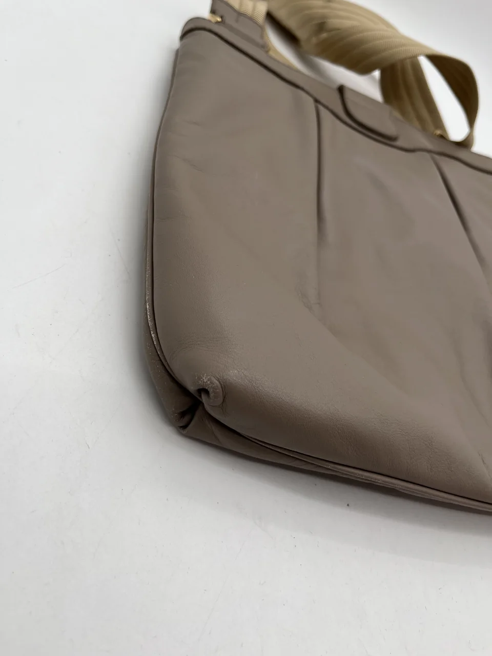 SALVATORE FERRAGAMO SHOULDER BAG view 6