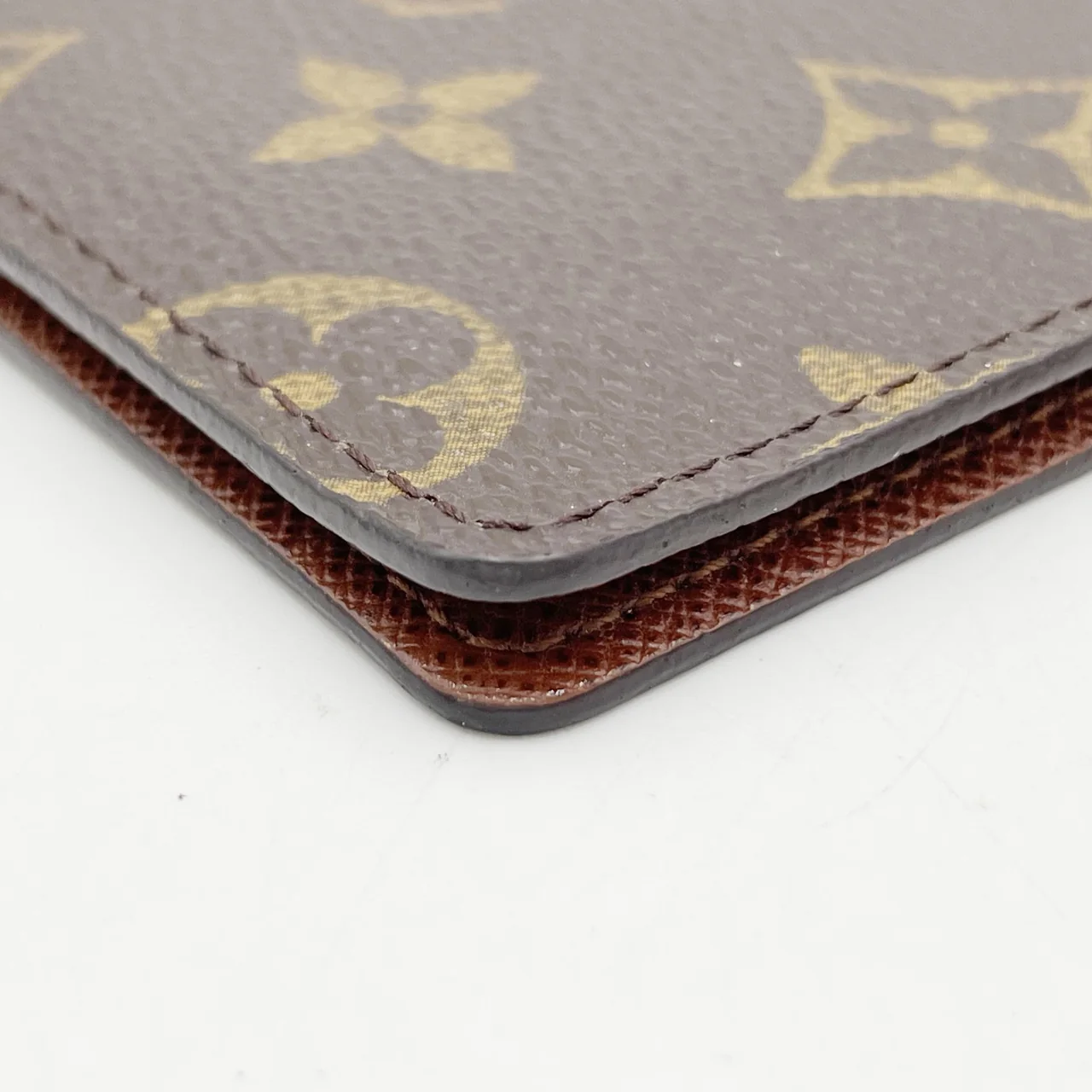LV MONOGRAM PORTE VERICAL view 6