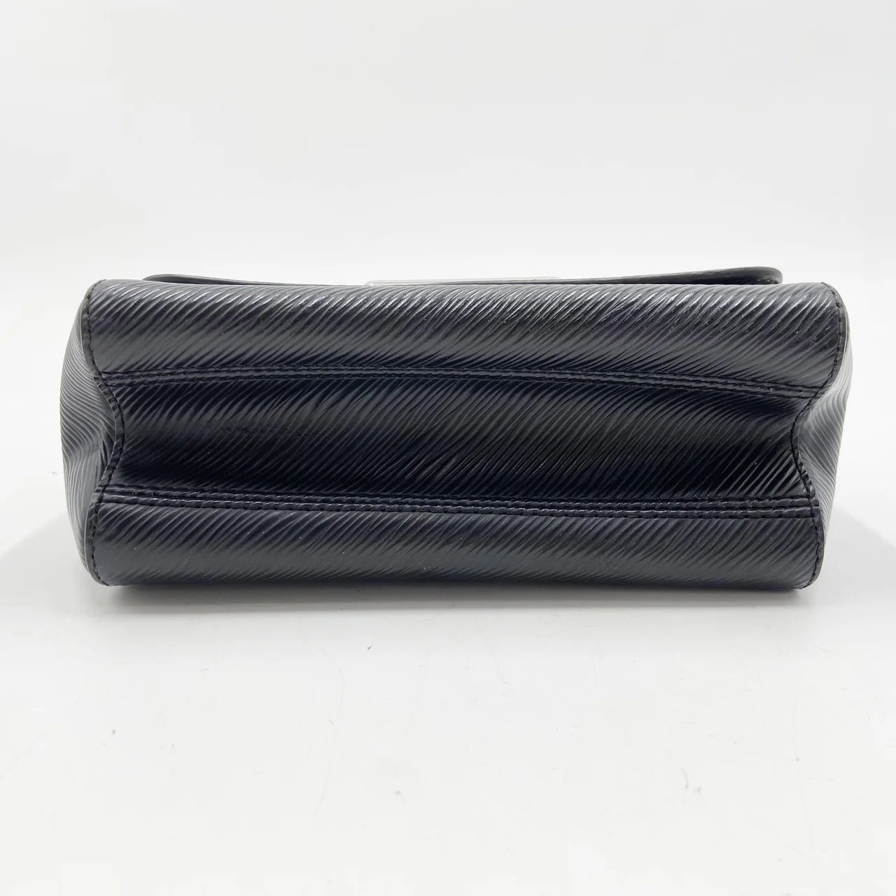LV EPI TWIST PM (BLACK) view 3