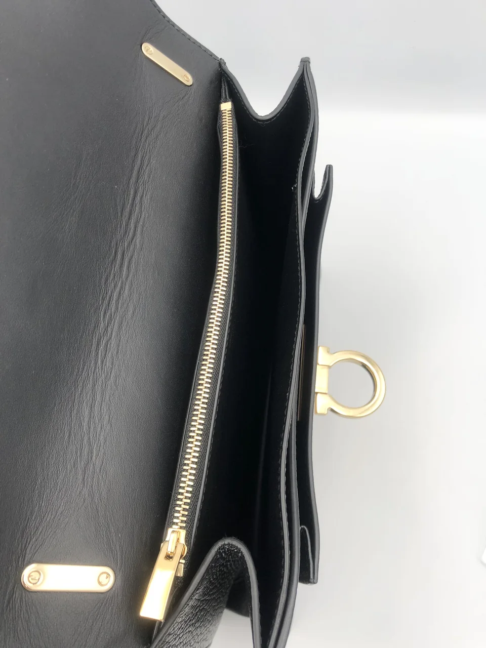 SALVATORE FERRAGAMO SHOULDER BAG view 8