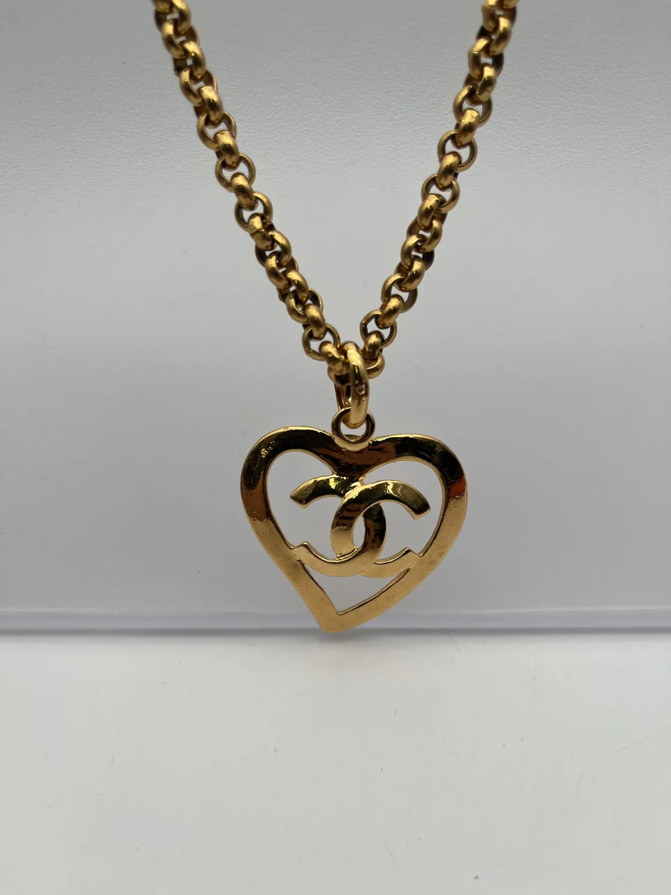 CHANEL NECKLACE