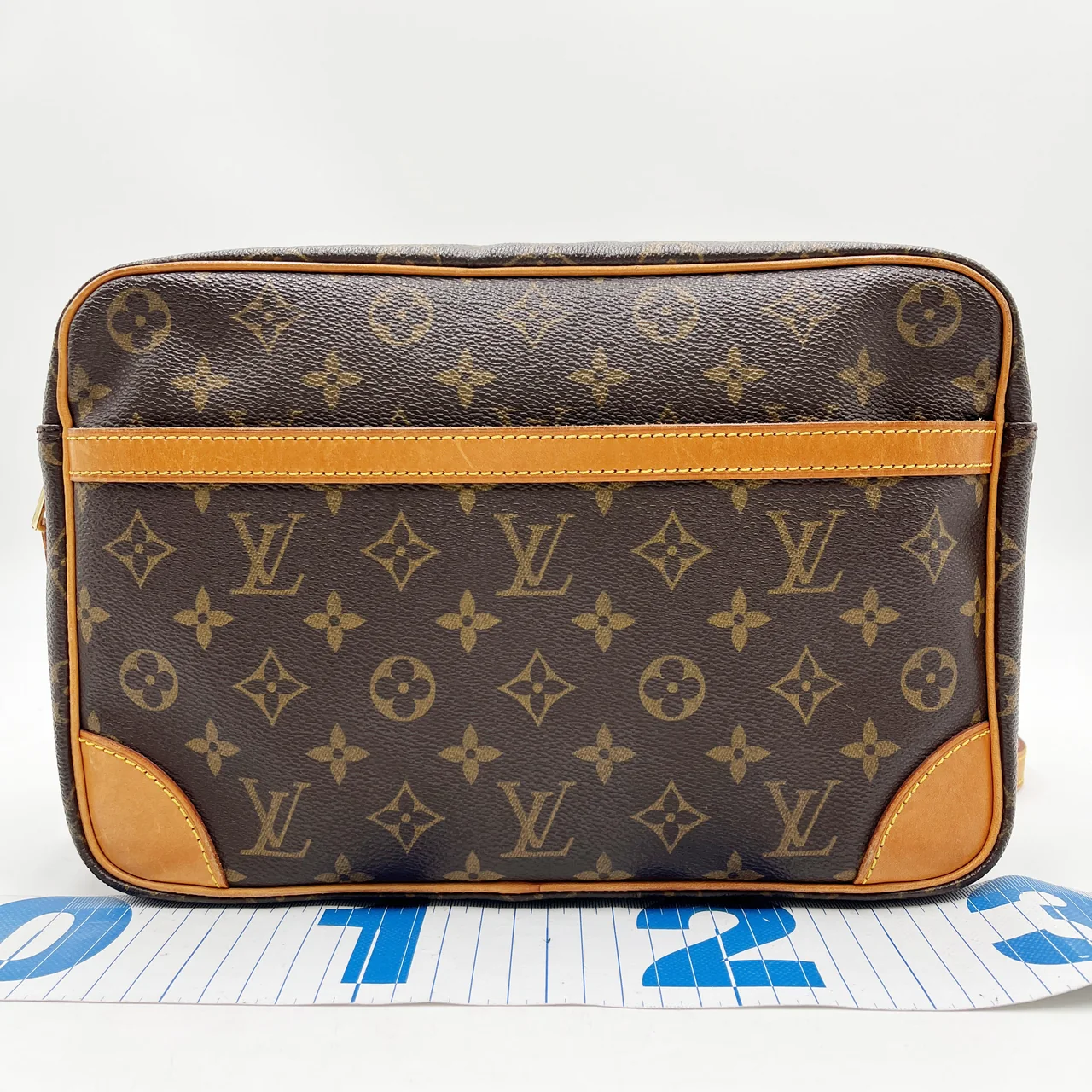 LV MONOGRAM TROCADERO 30