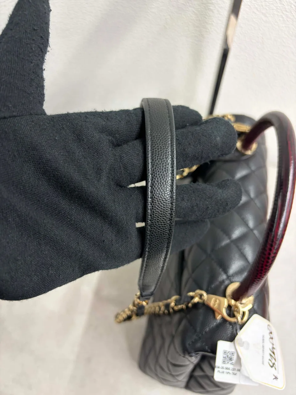 CHANEL CAVIAR TWO-WAY BAG (30 SERIAL CODE) view 3